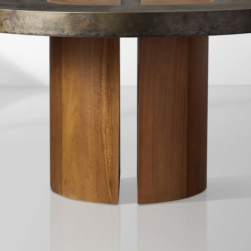Reclaimed Yukas Wood Acacius Round Dining Table