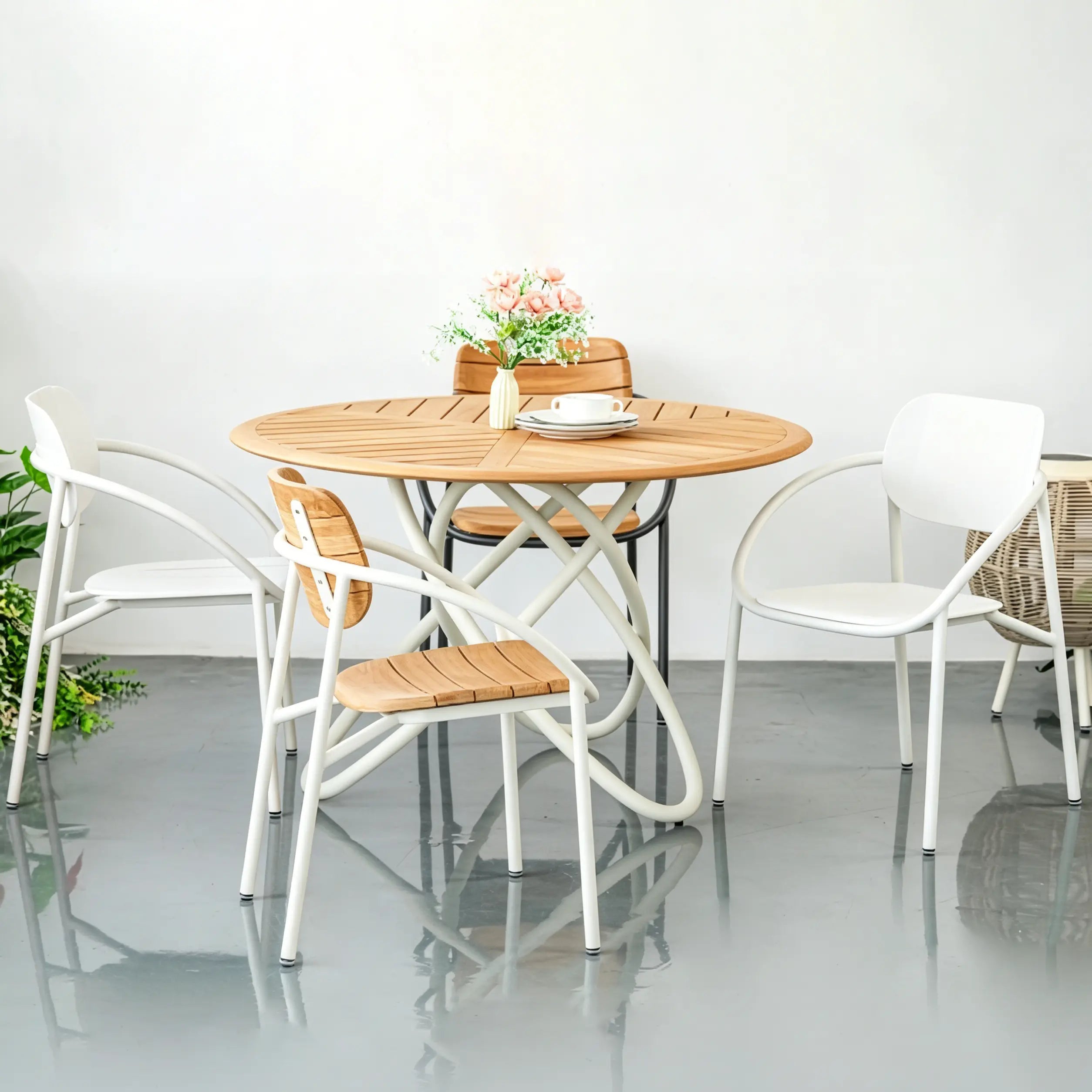 Angel Aluminum Outdoor Dining Set with Round Teak Table Top