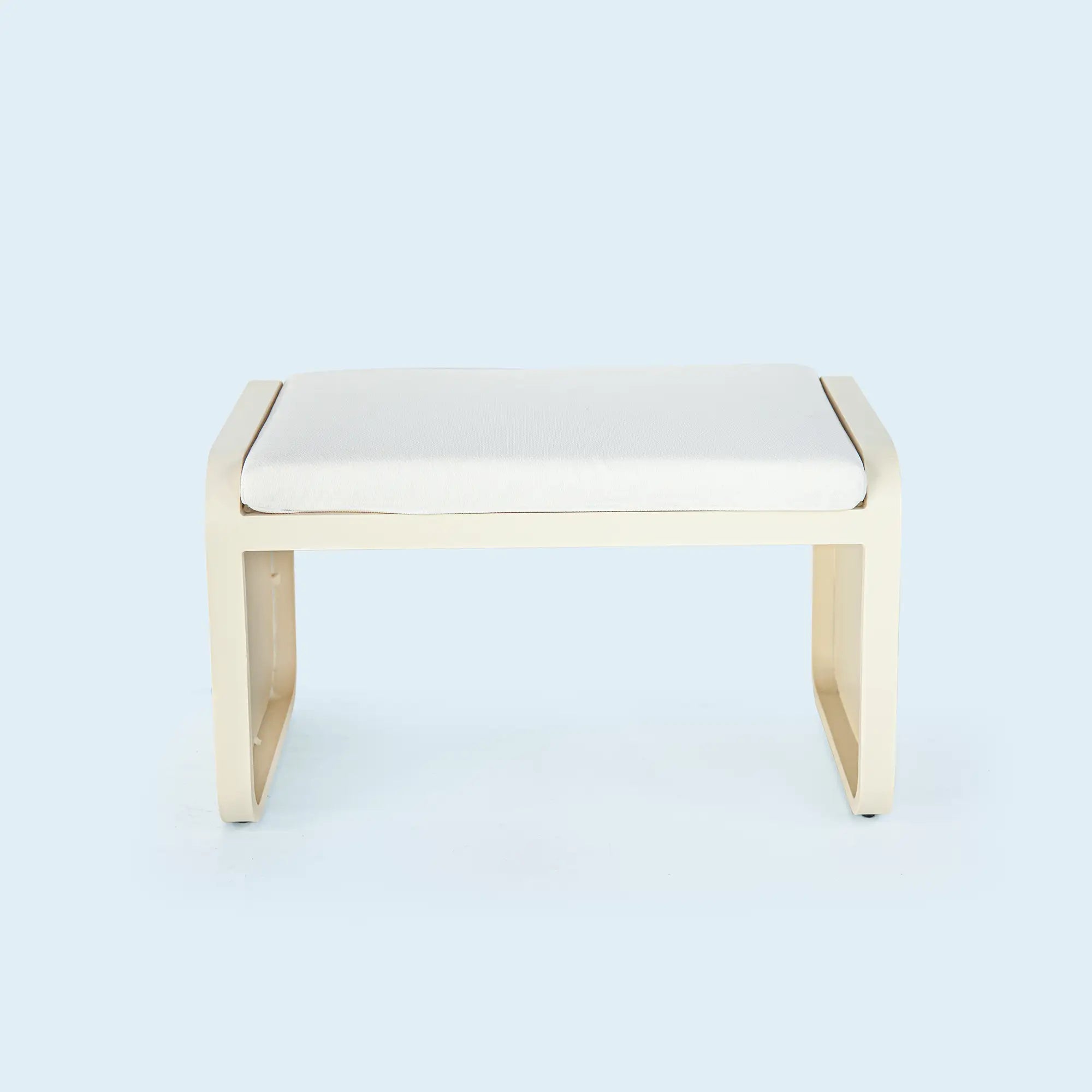 Sunroom Aluminum Outdoor Pavilion Lounge Set in Cream Sand